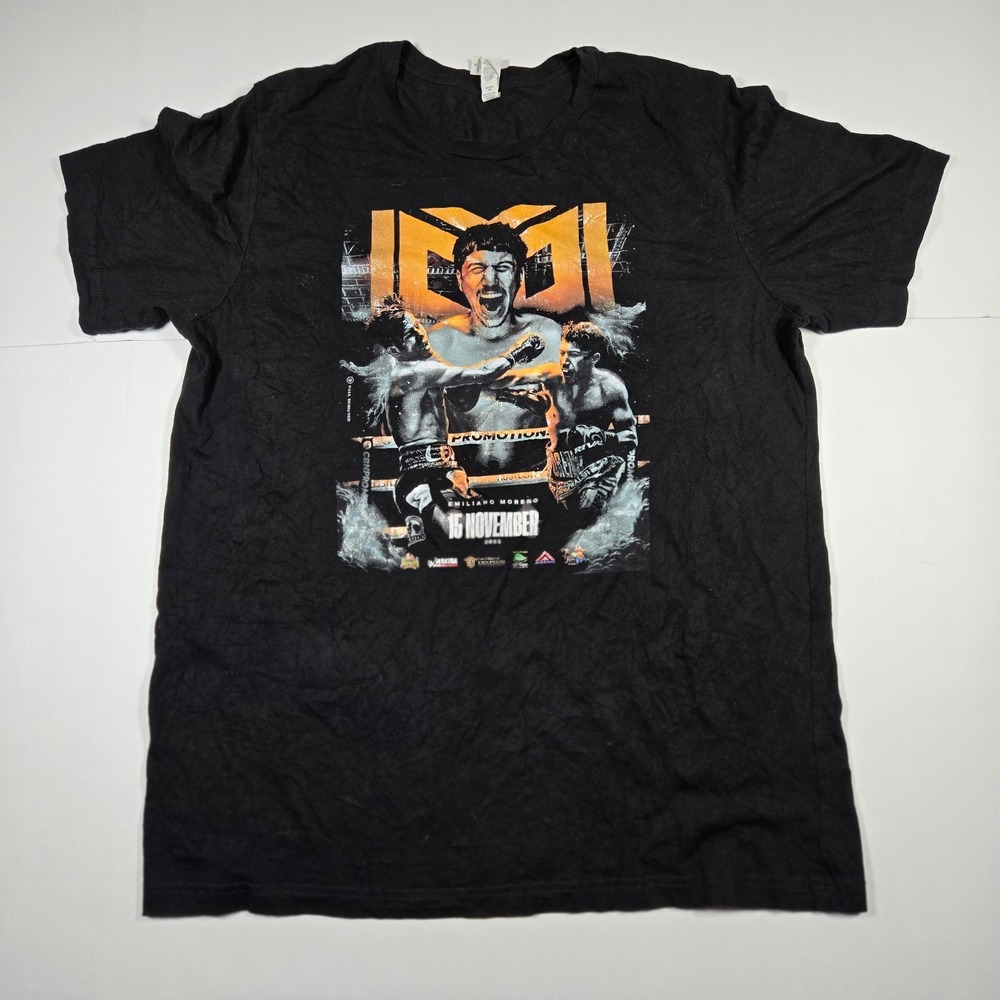 Men's UFC T Shirt in XL